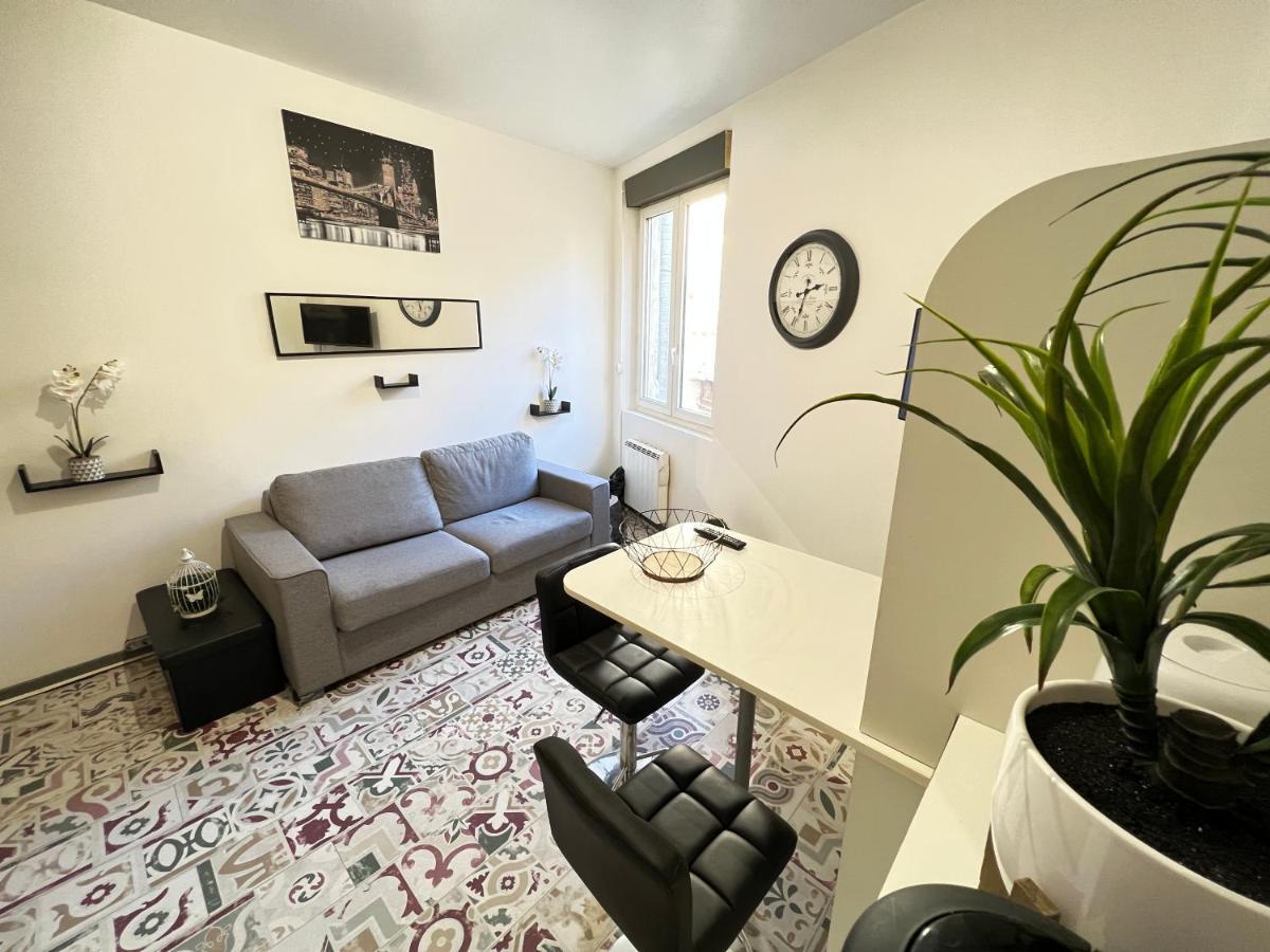 La Cachette De L'Horloge - Ac Clim - Wifi - 100M Palais Des Papes Apartment อาวีญง ภายนอก รูปภาพ